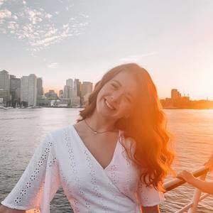 Meet your Posher, Molly